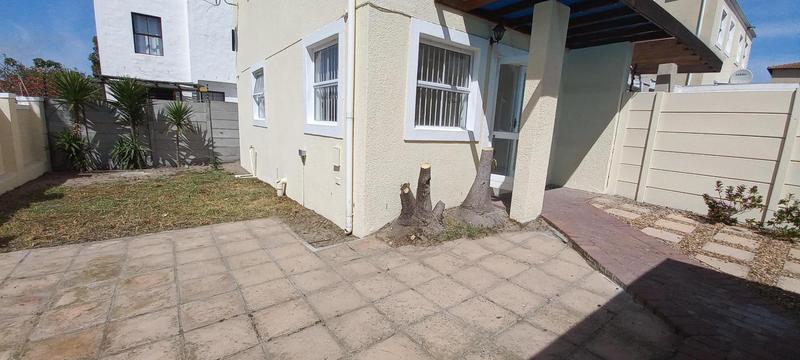 2 Bedroom Property for Sale in Parklands Western Cape